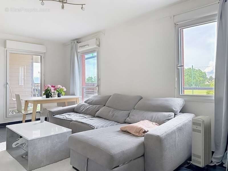 Appartement à CRANVES-SALES