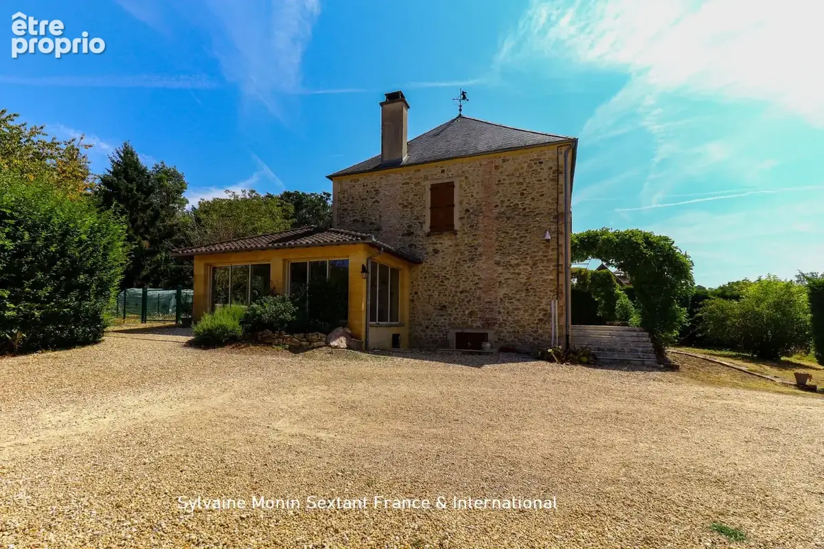 Elegante maison de caractère en pierre, 6 chambres, piscine, dépendances sur un terrain arboré de 5 000 m2 - photo 5