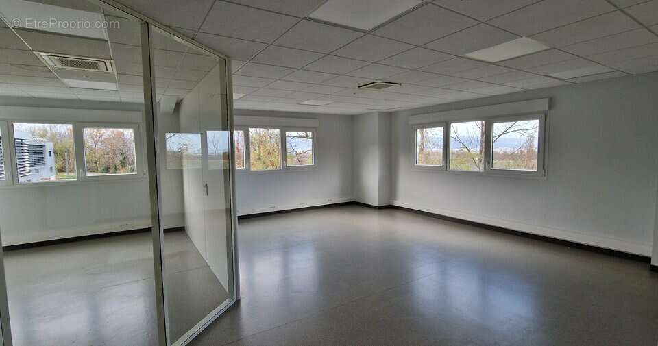 Commerce à ARCHAMPS