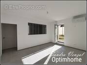 Appartement à VOLONNE