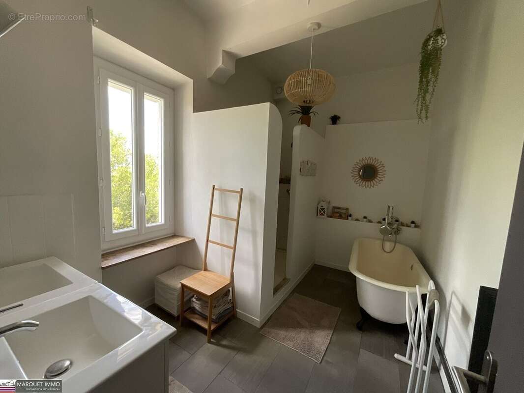 Maison à BEZIERS
