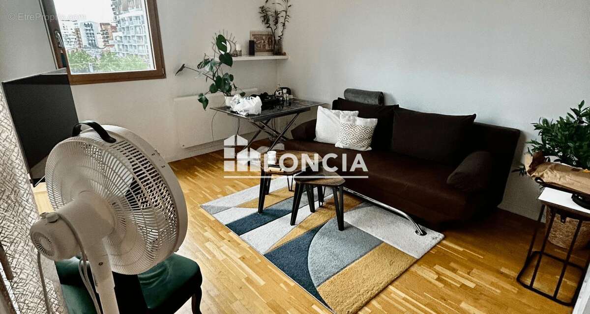 Appartement à ASNIERES-SUR-SEINE