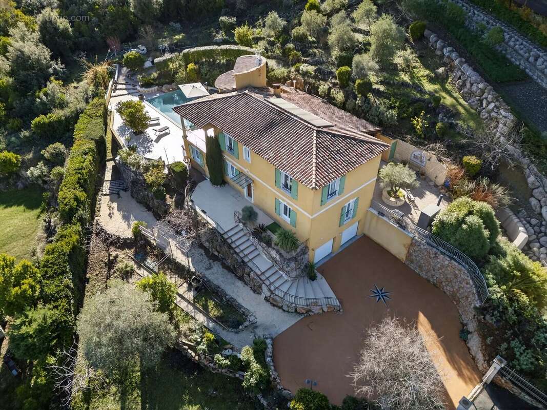 Maison à MONTAUROUX