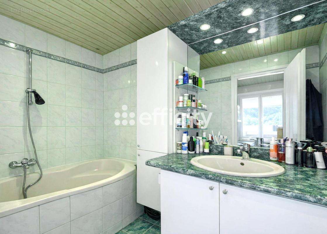 Appartement à CLUSES
