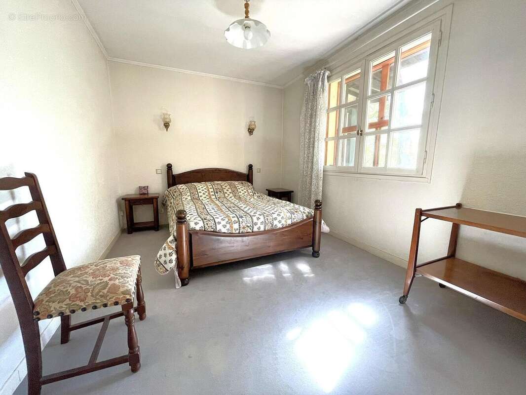 Photo 8 - Maison à LA ROQUE-D'ANTHERON