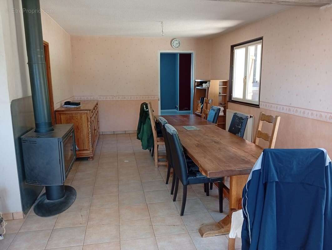 Maison à FRAHIER-ET-CHATEBIER