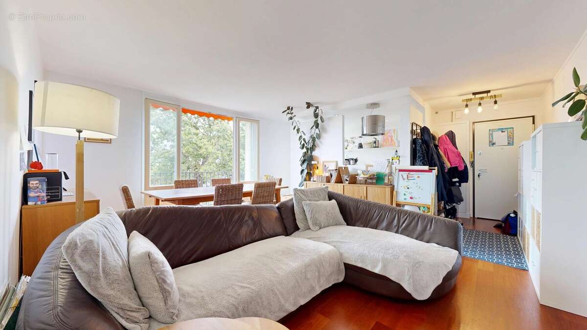 Appartement à VILLEMOMBLE