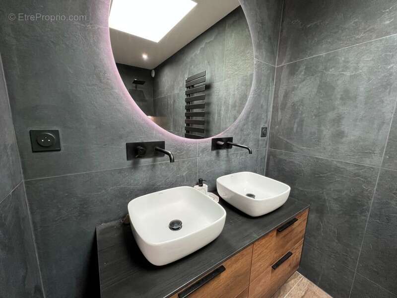 Maison à LE RELECQ-KERHUON