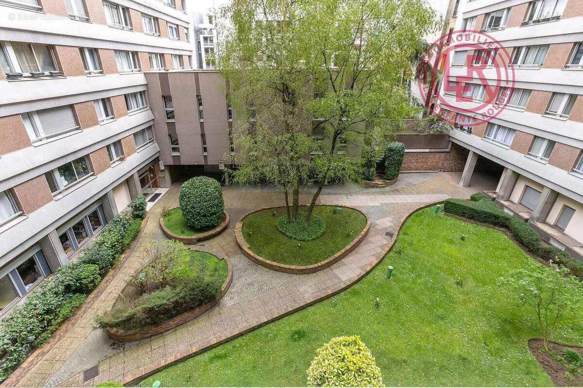 Appartement à PARIS-11E