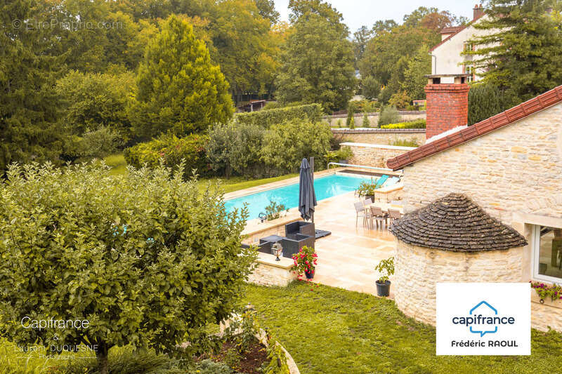 Maison à IS-SUR-TILLE