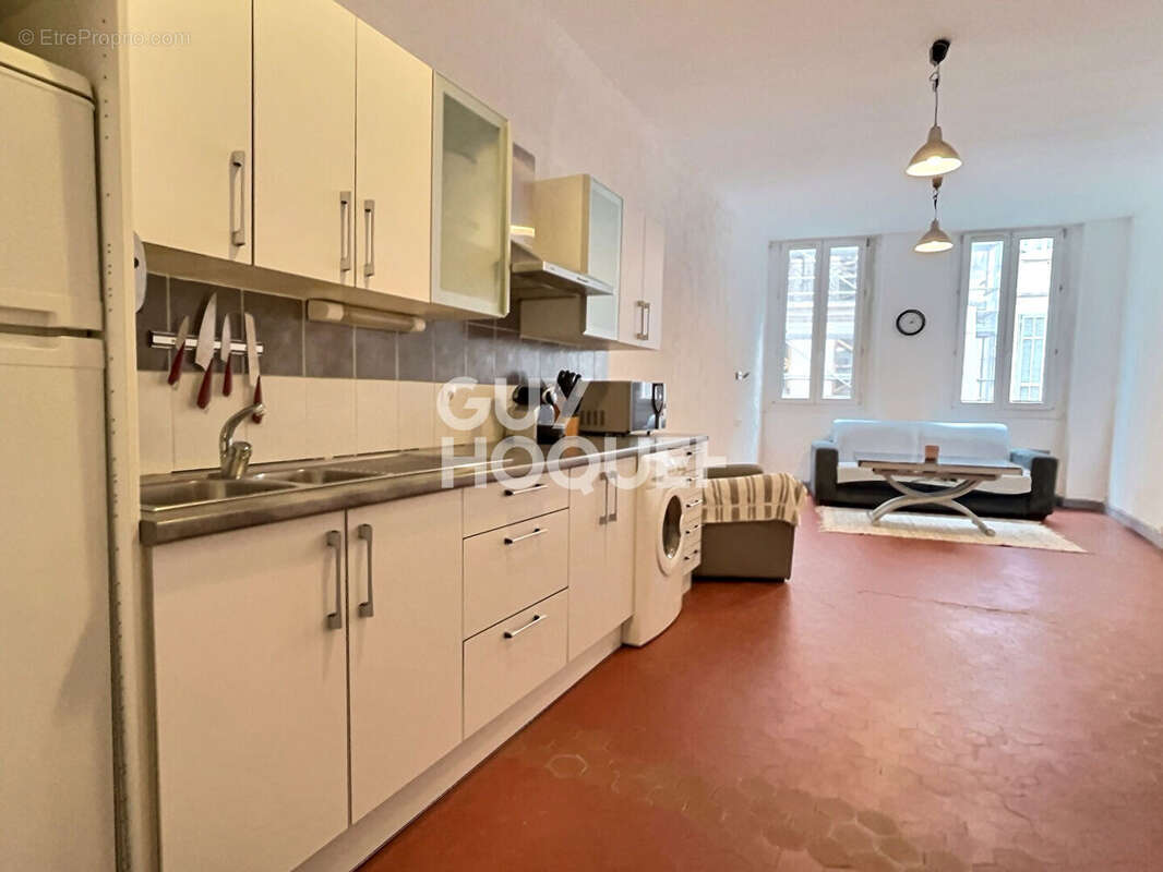 Appartement à MARSEILLE-2E