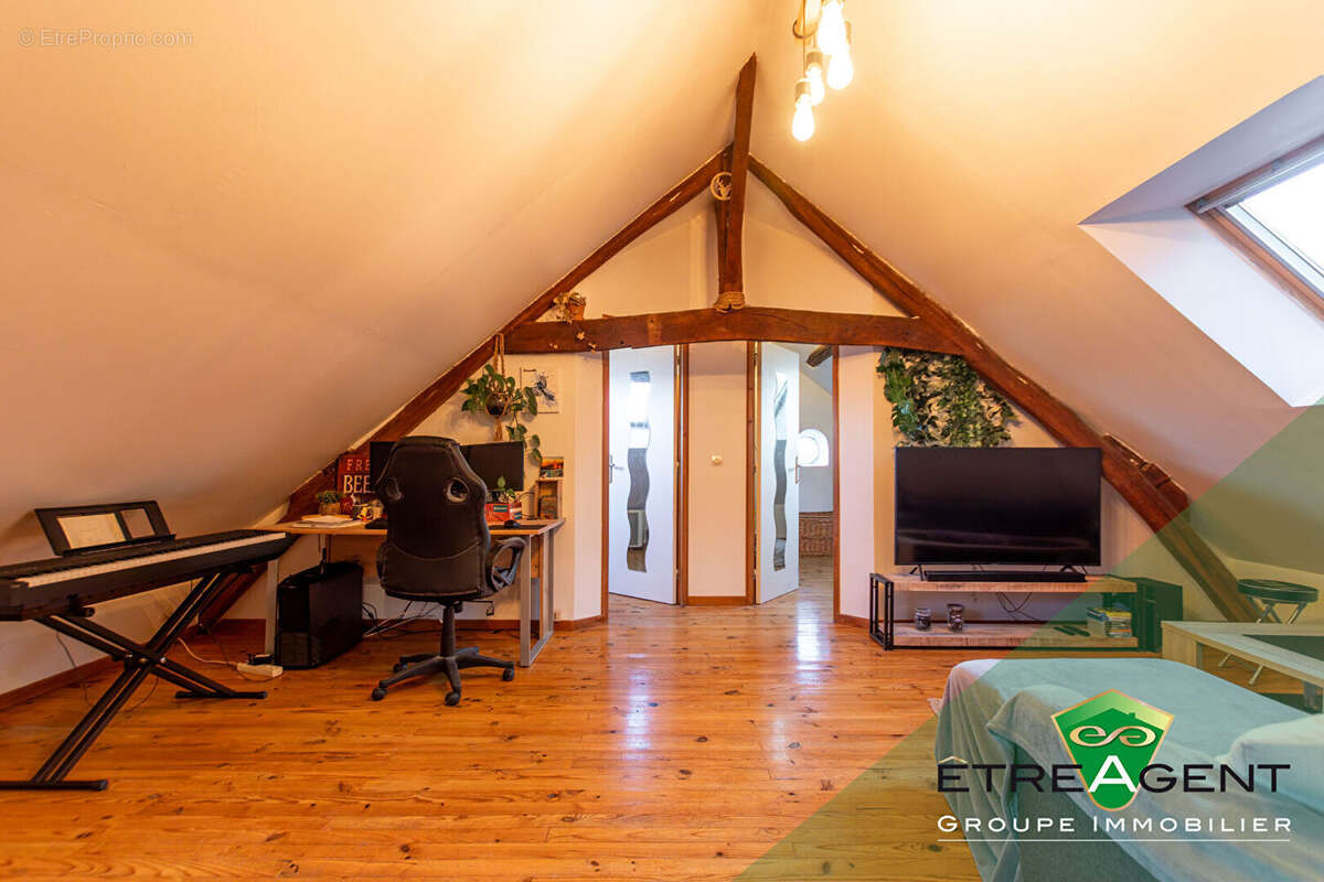 Appartement à PRESLES