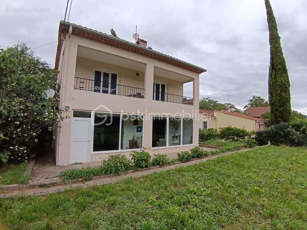 Ensemble immobilier avec appartements / terrasses / jardin / garages reynes 66400 - photo 9
