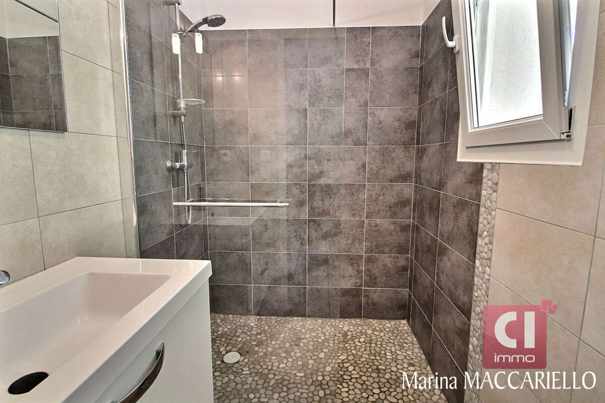 Maison à FORCALQUEIRET