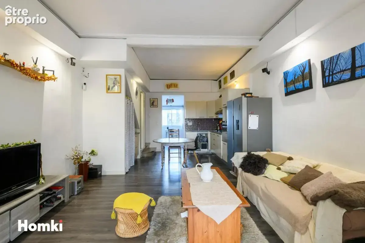 DPE C  appartement rénové  3 pièces de 90m avec balcon - photo 4