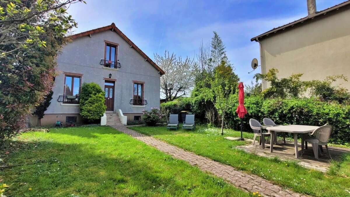 Maison à MORANGIS