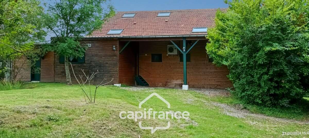 Propriété à vendre SAINT HILAIRE ( allier) comprenant une maison et un gite sur un parc de 23433 m² - photo 49