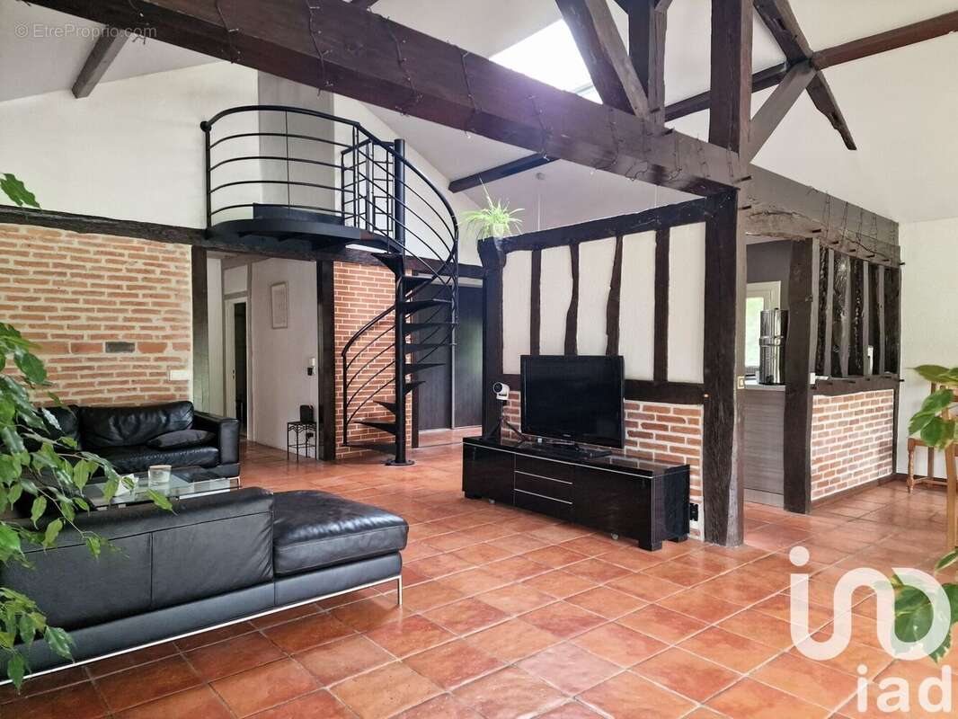 Photo 2 - Maison à UCHACQ-ET-PARENTIS