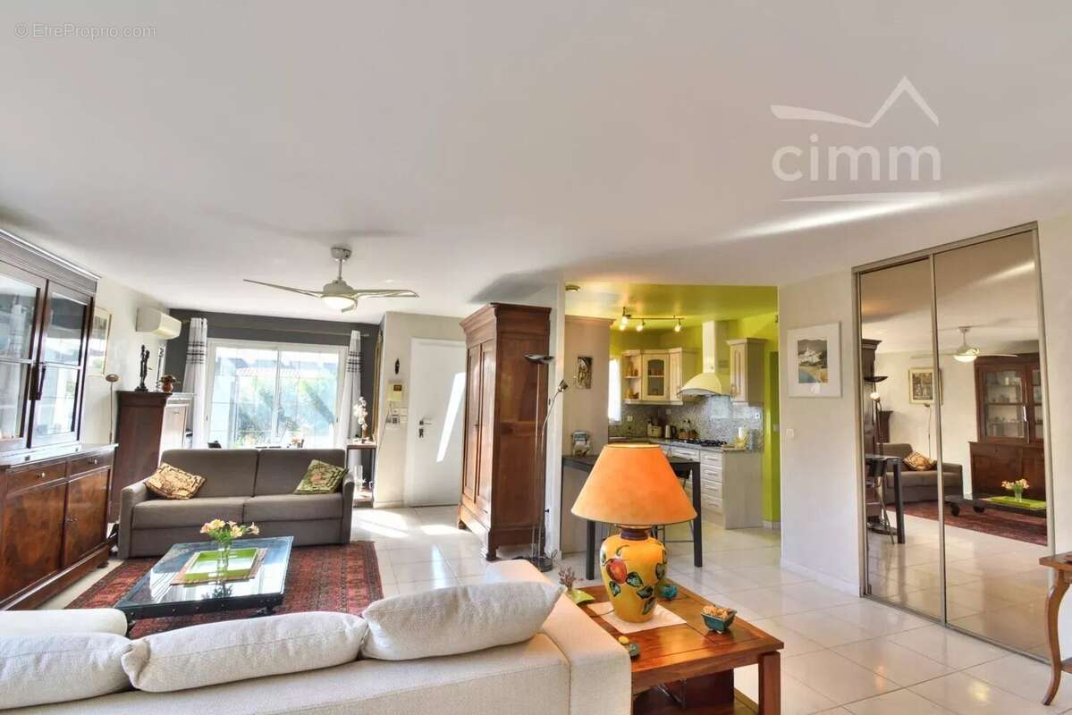 Maison à SAINT-CYPRIEN