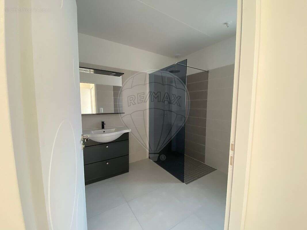 Maison à VAUX-SUR-MER