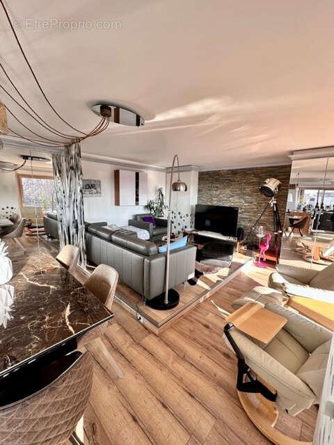 Appartement à FERNEY-VOLTAIRE