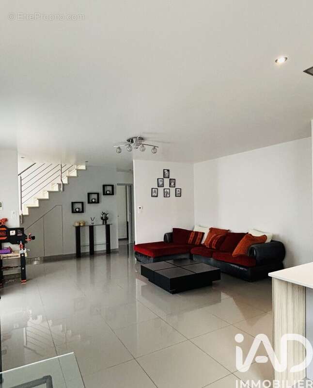 Photo 8 - Maison à LA CHAPELLE-SAINT-MESMIN