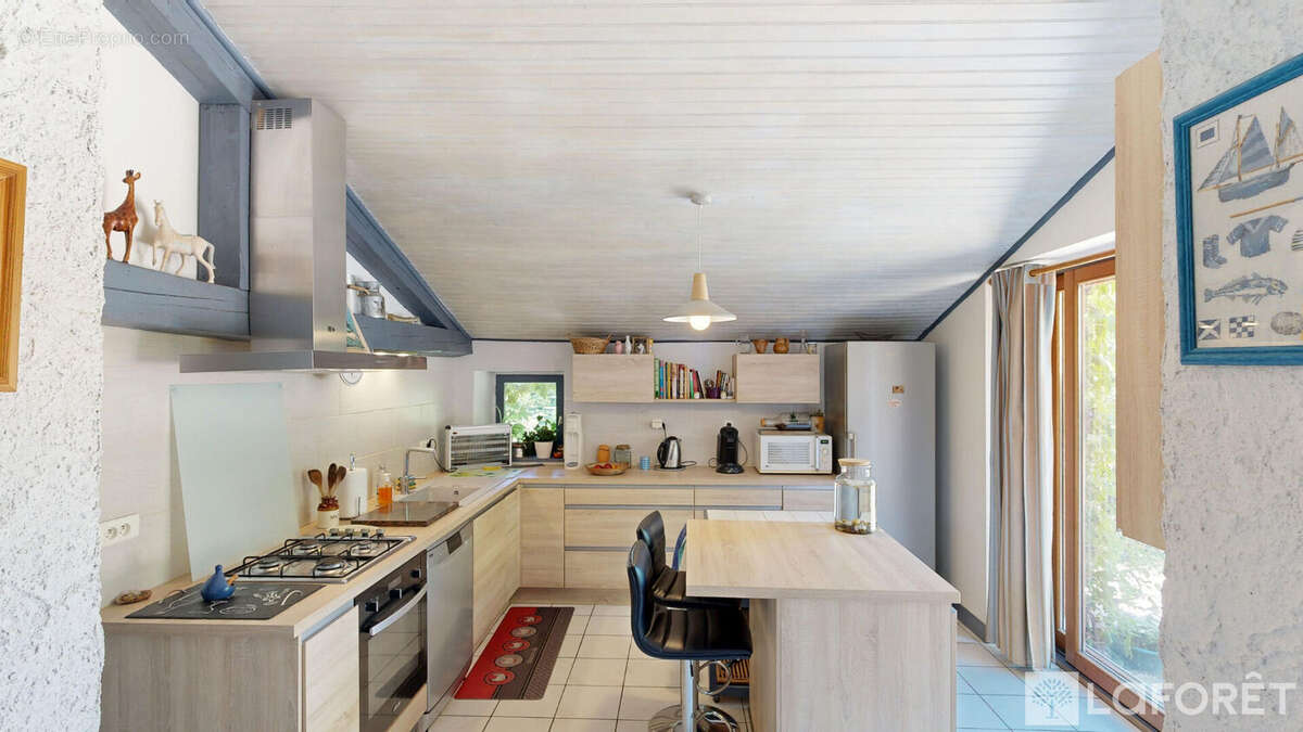 Maison à AUTRY-ISSARDS