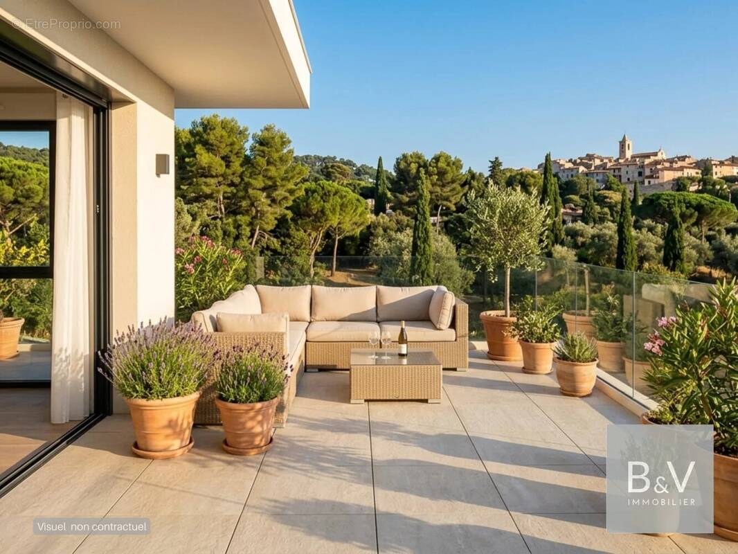 Appartement à MOUGINS