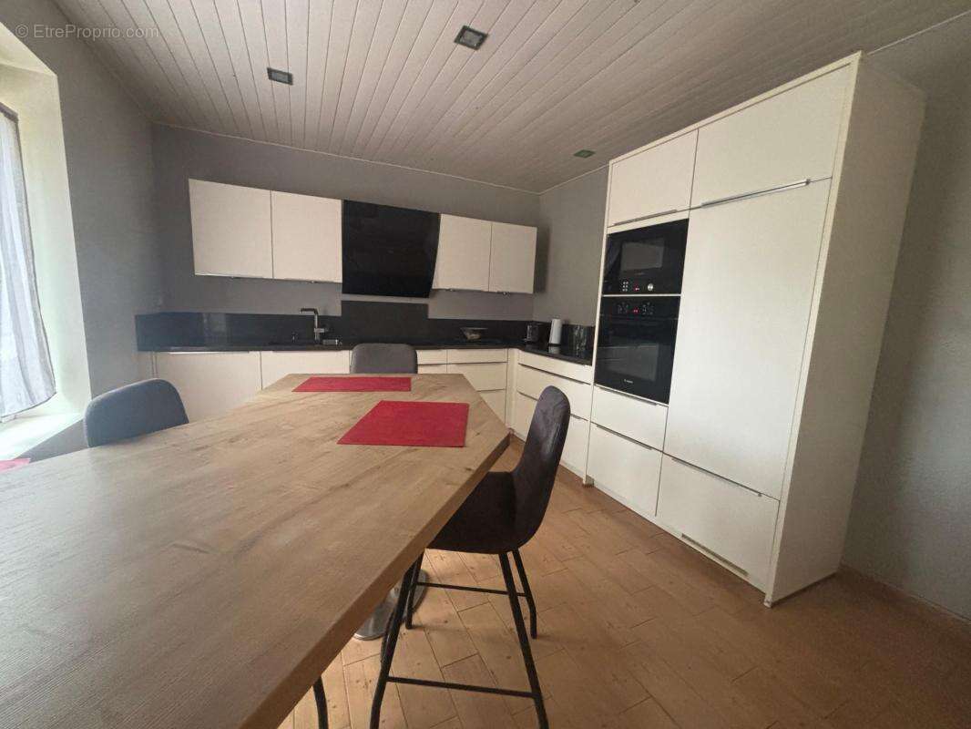 Maison à MALESTROIT