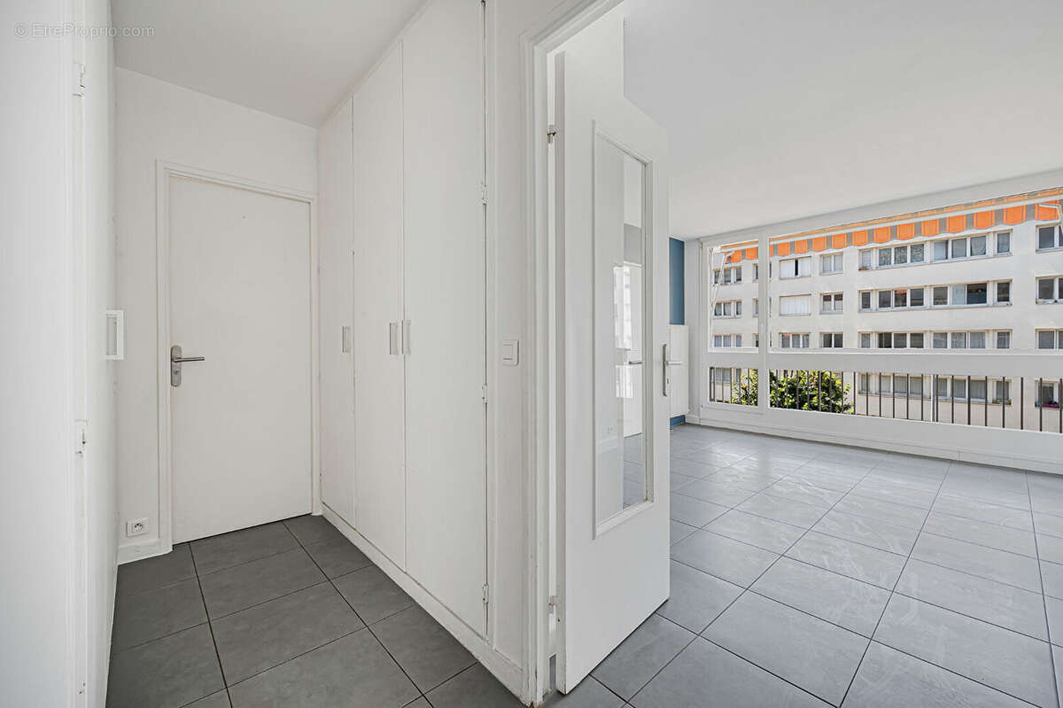 Appartement 2 pièces lumineux - Ligne 13  Etienne Dolet - Balcons - photo 14