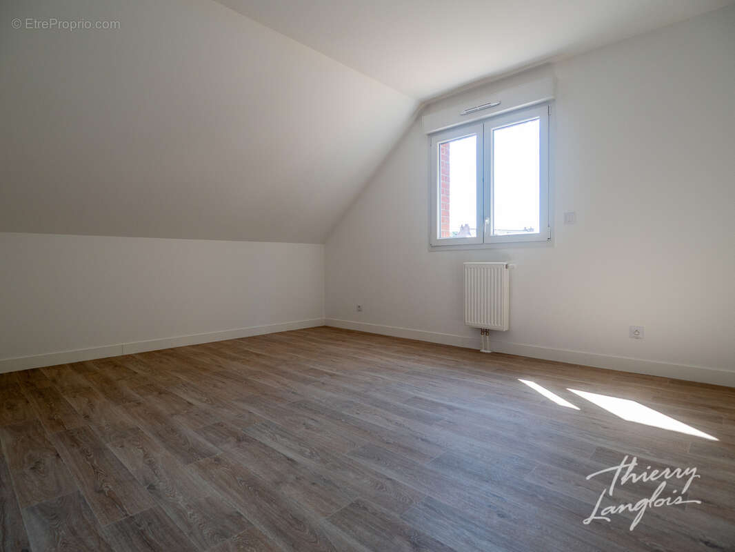 Maison neuve 170 m2 sur une parcelle de 535m2 proche lycées - photo 16