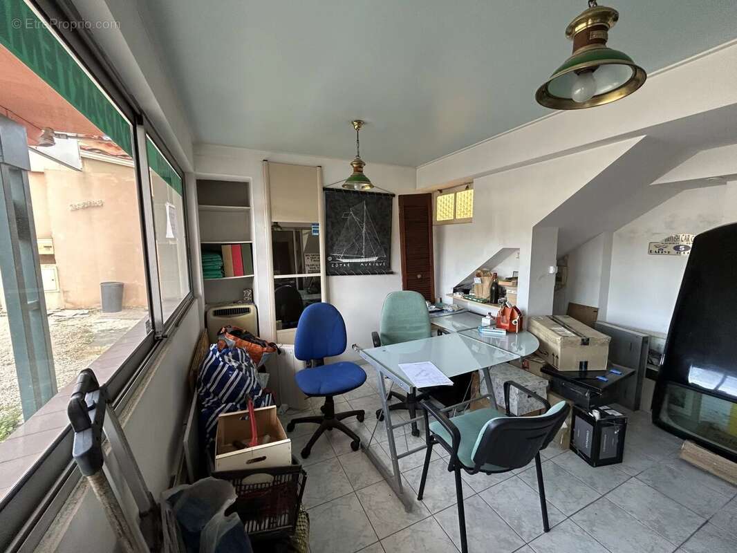 Commerce à LA CIOTAT