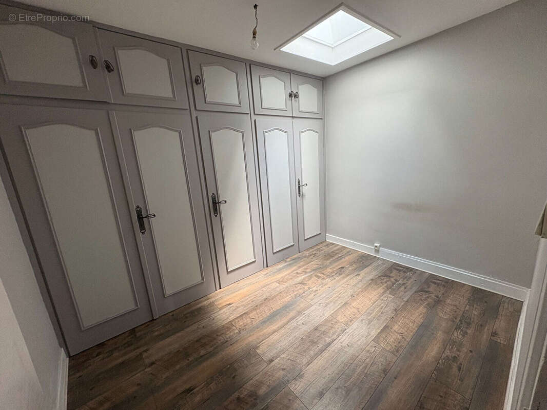 Appartement à VIC-LE-COMTE