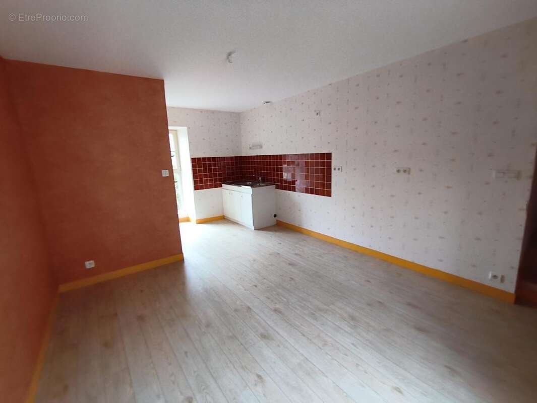 Maison à SAINT-FRAIMBAULT