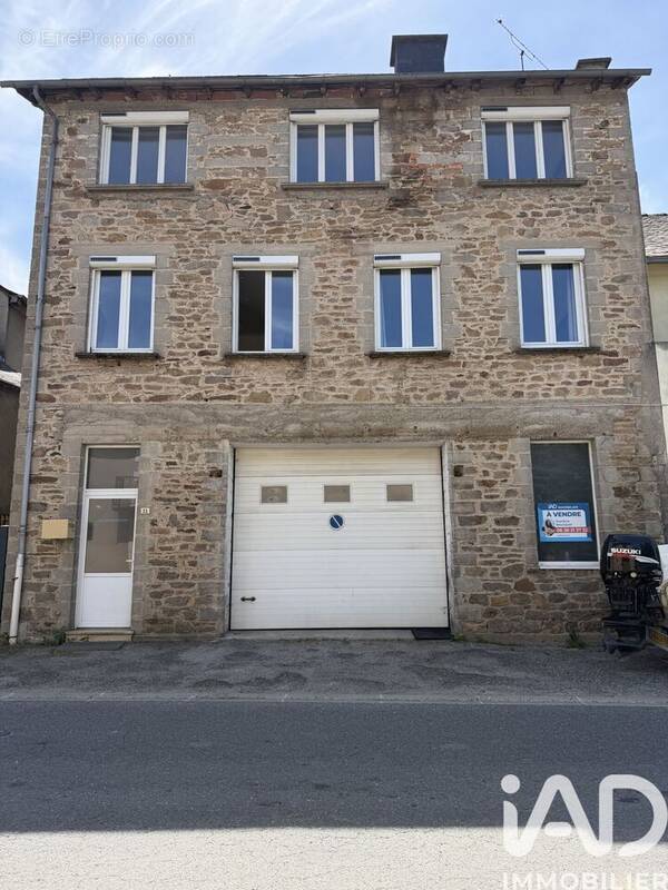 Photo 1 - Maison à VILLEFRANCHE-DE-PANAT
