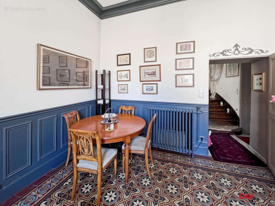 Coup de cœur au centre historique de Beaugency : Maison de ville rénovée avec charme et extérieur - photo 12