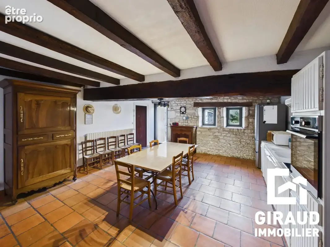 Maison 9 pièces 320 m² à vendre à Longeves (85200) - photo 5