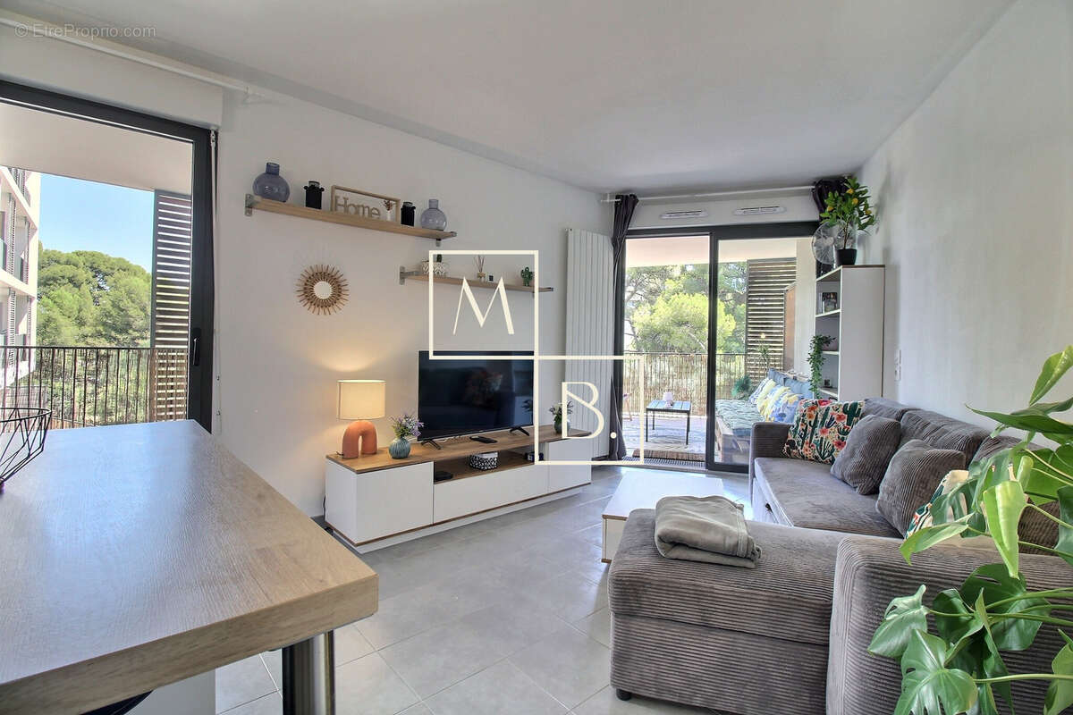MONTPELLIER, Ovalie, Appartement 3 pièces avec grande terrasse et parking. - photo 7