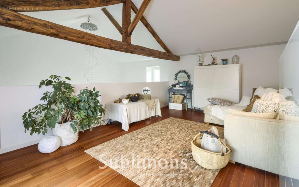 Maison à FROSSAY