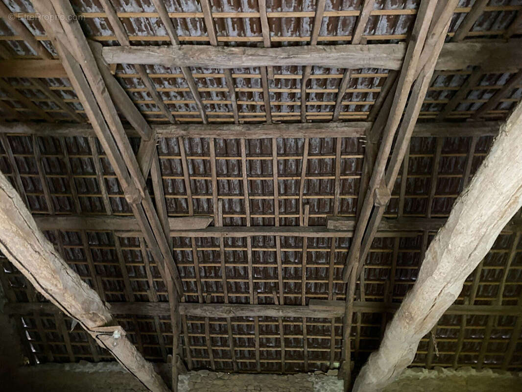 Maison à COMPREIGNAC