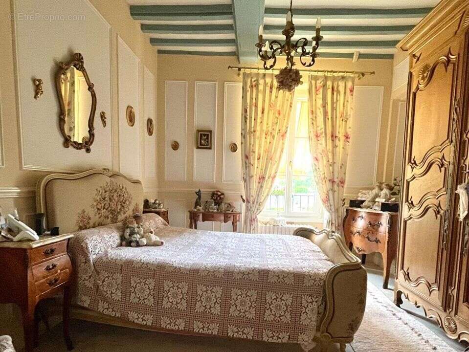 Maison à CHICHEBOVILLE