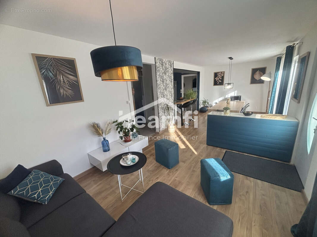 Maison à SAINT-AMAND-MONTROND