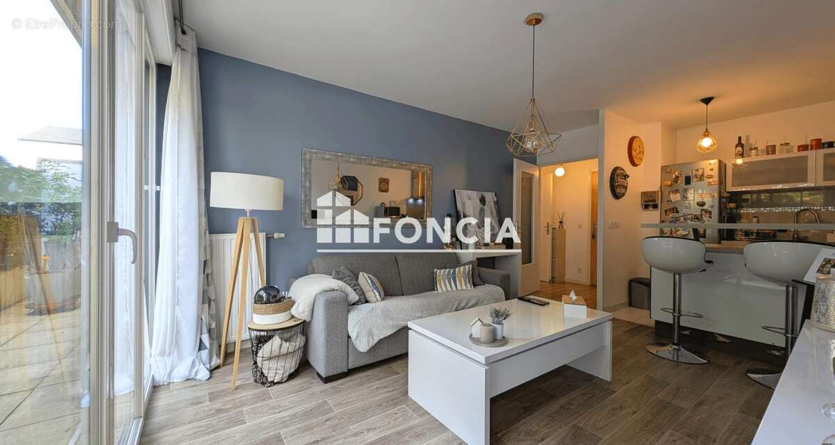 Appartement à CHILLY-MAZARIN