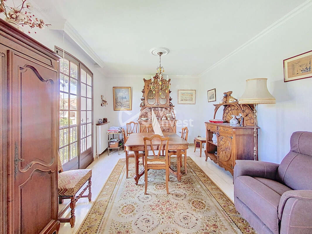 Maison à SAINT-JEAN-DE-VEDAS