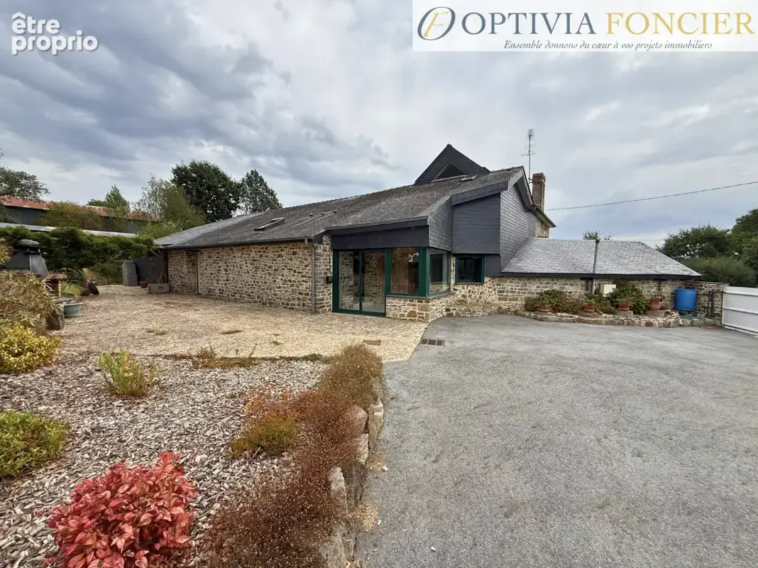 Maison de caractère T5 de 165 m2 en hameau - Garage + dépendances - photo 12
