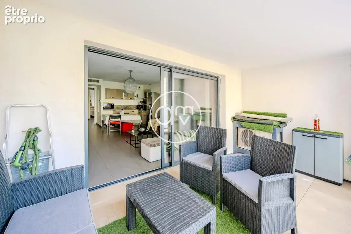 Hyeres olbius riquier - appartement t3 - terrasse - garage - - photo 8