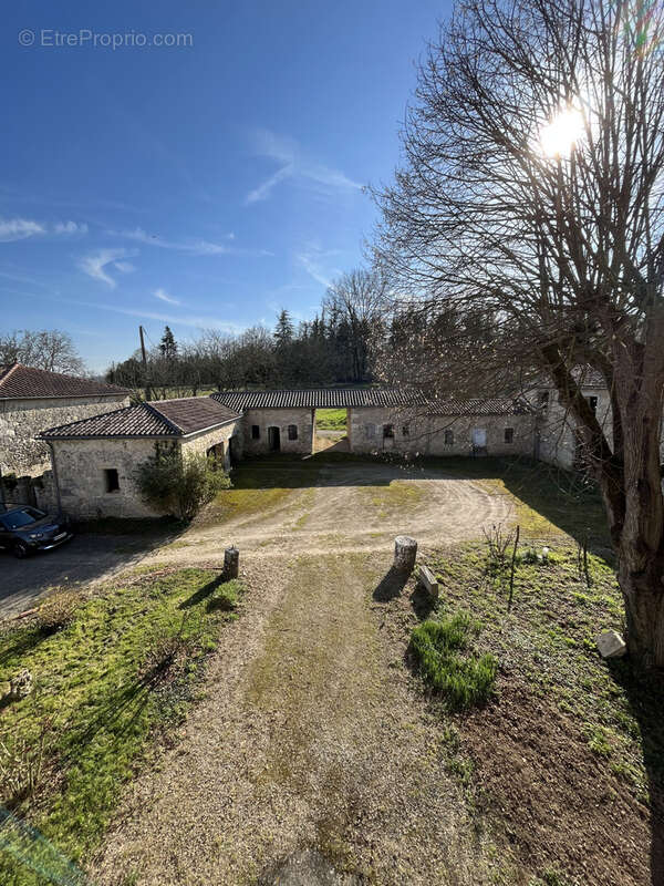 Maison à AIGUILLON