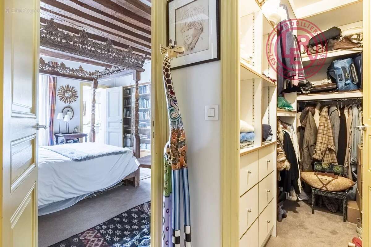 Appartement à PARIS-6E