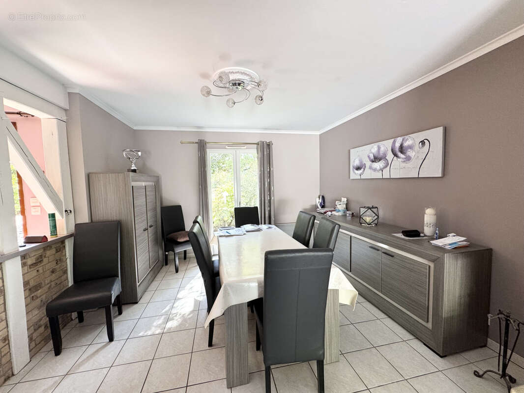 Maison à SOYE-EN-SEPTAINE