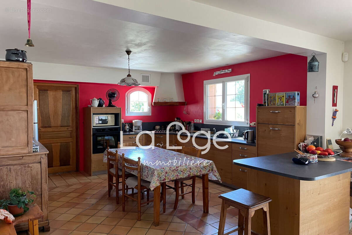 Maison 224 m² à Fouillouse  - photo 8